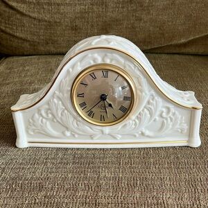 LENOX MANTEL CLOCK, PORCELAIN CHINA TRIMMED IN 14K GOLD